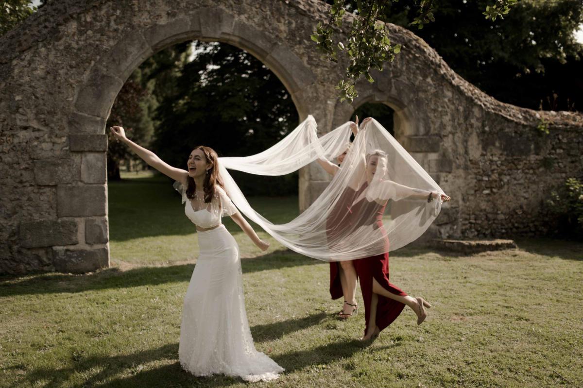 Détails du préau et verger