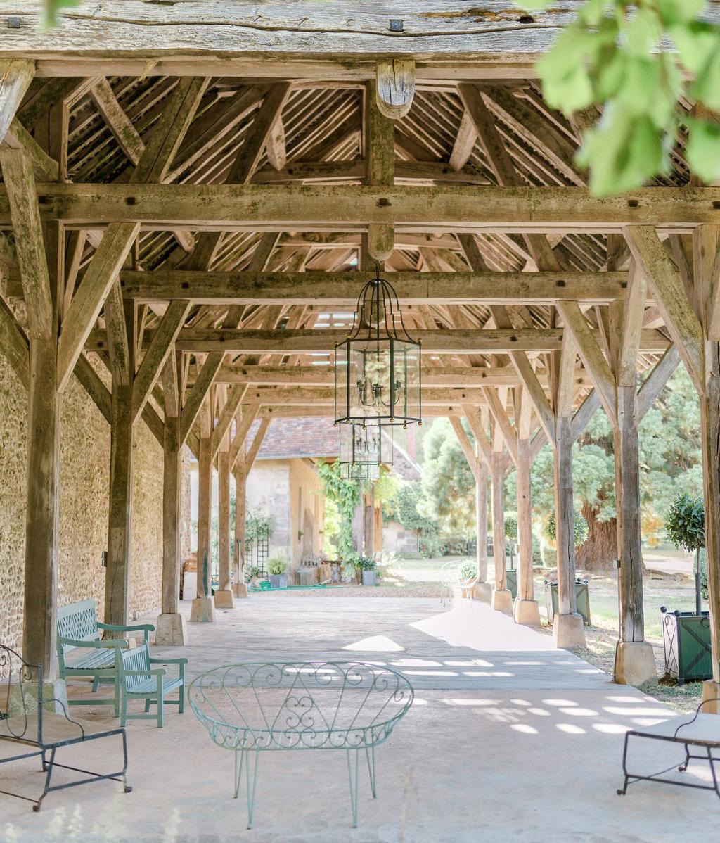 Le préau et le verger ensemble